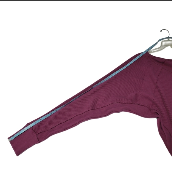 Free People Like New Women's Size Medium Santa Clara Thermal Top Mulberry - Picture 13 of 16